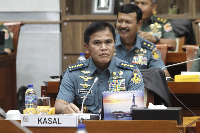 Komisi I DPR gelar raker dengan Wamenhan Muhammad Herindra serta Panglima TNI bahas RKA Kemhan/TNI Anggaran 2024 (Ashar/SinPo.id)