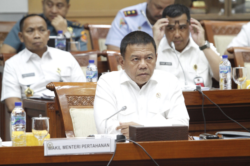 Komisi I DPR gelar raker dengan Wamenhan Muhammad Herindra serta Panglima TNI bahas RKA Kemhan/TNI Anggaran 2024 (Ashar/SinPo.id)