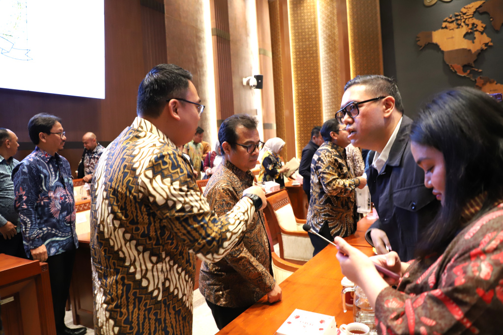 Komisi I DPR gelar raker dengan Wamenkomdigi dengan Ketua KPI dan Dewan Pers bahas RKA TA 2026 (Ashar/SinPo.id)