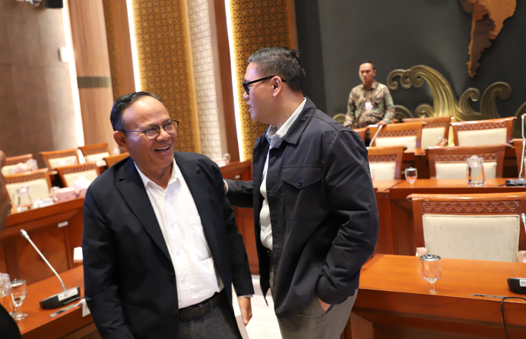 Komisi I DPR gelar raker dengan Wamenkomdigi dengan Ketua KPI dan Dewan Pers bahas RKA TA 2026 (Ashar/SinPo.id)