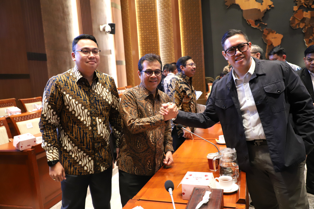 Komisi I DPR gelar raker dengan Wamenkomdigi dengan Ketua KPI dan Dewan Pers bahas RKA TA 2026 (Ashar/SinPo.id)
