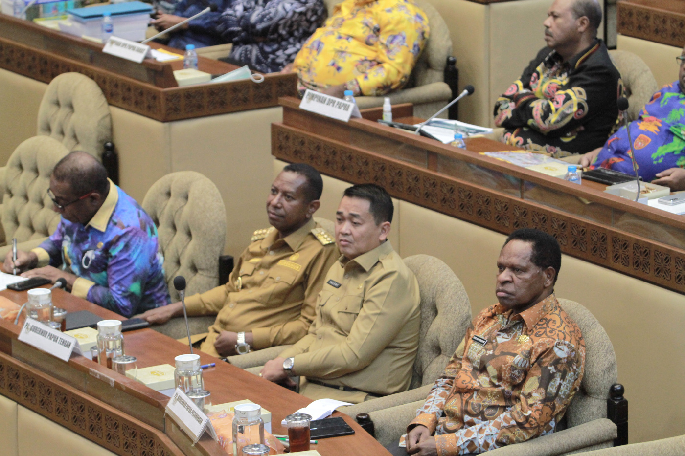 Komisi II DPR gelar RDP dengan Wamendagri John Wempi Wetipo bahas Pemerintah Provinsi Papua (Ashar/SinPo.id)
