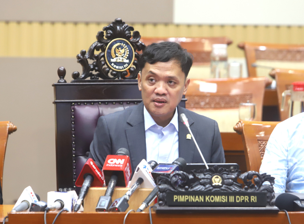 Komisi III DPR mengapresiasi putusan Majelis Hakim Pengadilan Negeri (PN) Medan atas bebas pekerja kreatif videografer Amsal Christy Sitepu (Ashar/SinPo.id)