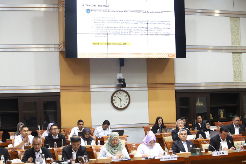 Komisi III gelar raker dengan BNN membahas Laporan Keuangan Pemerintah Pusat APBN Tahun Anggaran 2023; dan Penjelasan Hasil Pemeriksaan BPK Tahun 2023 (Ashar/SinPo.id)