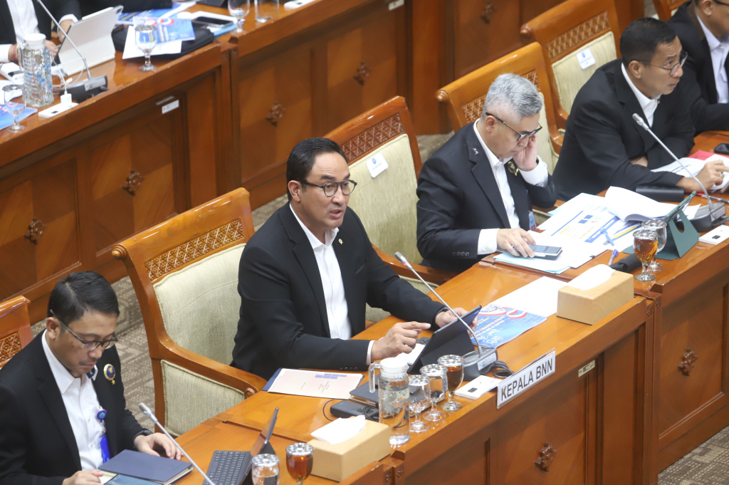 Komisi III DPR menggelar raker dengan BNN membahas rencana kerja 2026 (Ashar/SinPo.id)