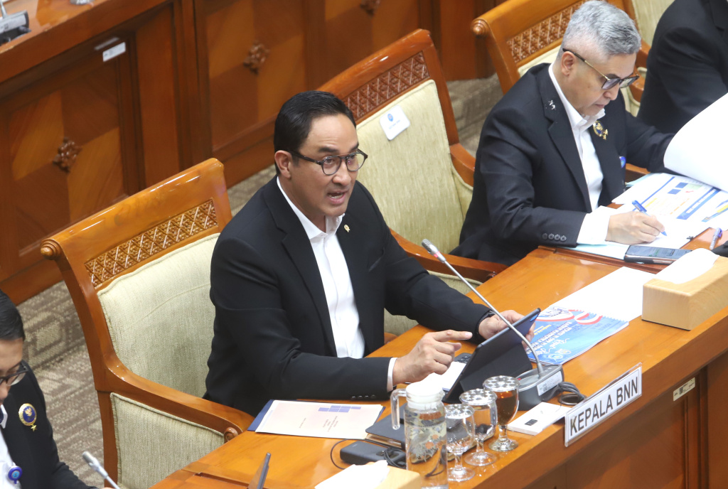 Komisi III DPR menggelar raker dengan BNN membahas rencana kerja 2026 (Ashar/SinPo.id)
