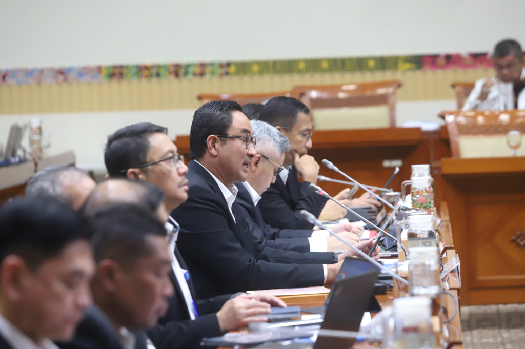 Komisi III DPR menggelar raker dengan BNN membahas rencana kerja 2026 (Ashar/SinPo.id)