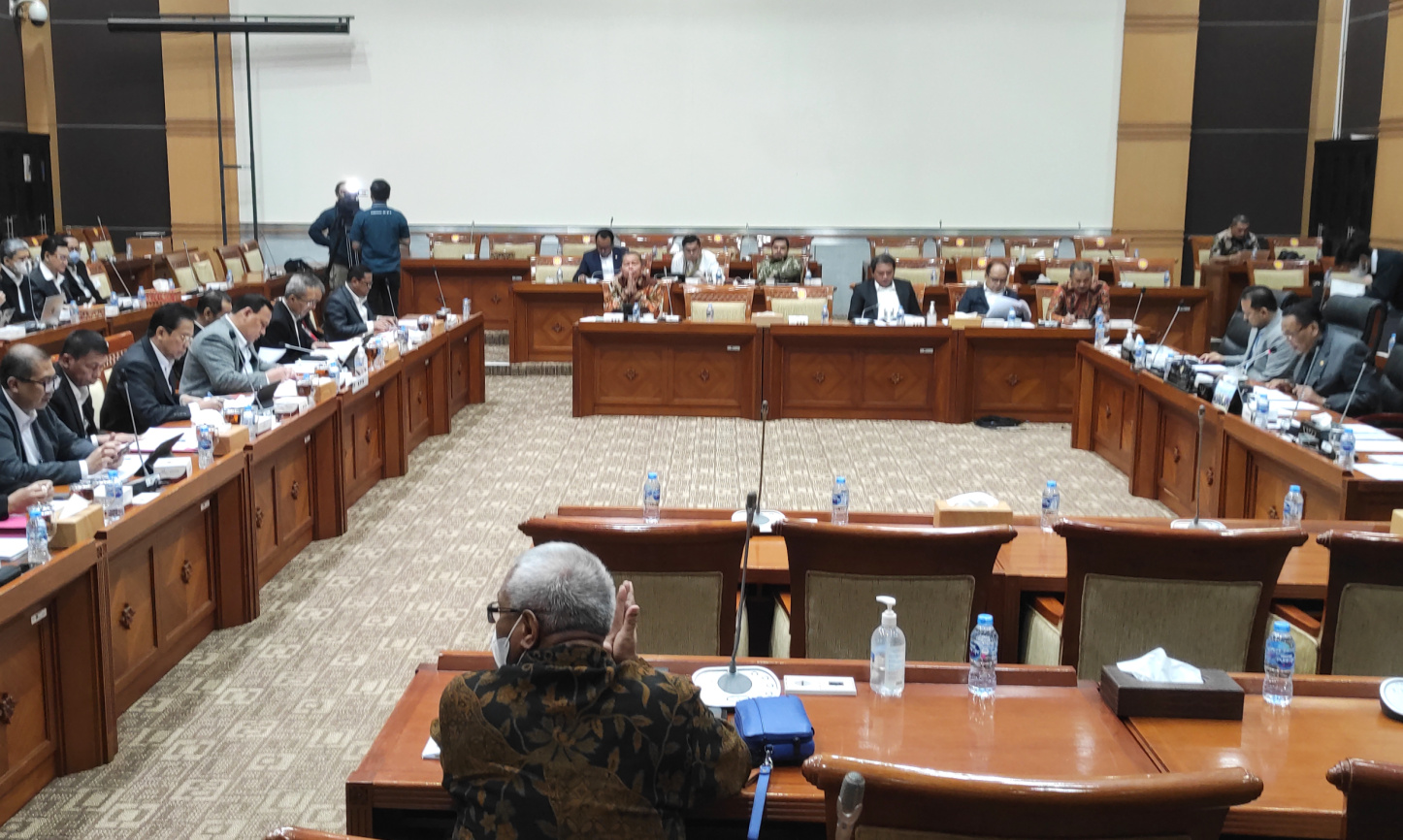 Komisi III gelar raker dengan Ketua KPK Firli Bahuri membahas Program Kerja 2023 (Ashar/SinPo.id)