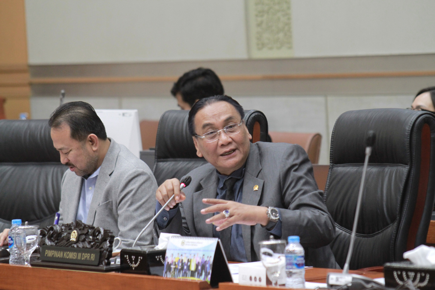 Komisi III gelar raker dengan Ketua KPK Firli Bahuri membahas Program Kerja 2023 (Ashar/SinPo.id)