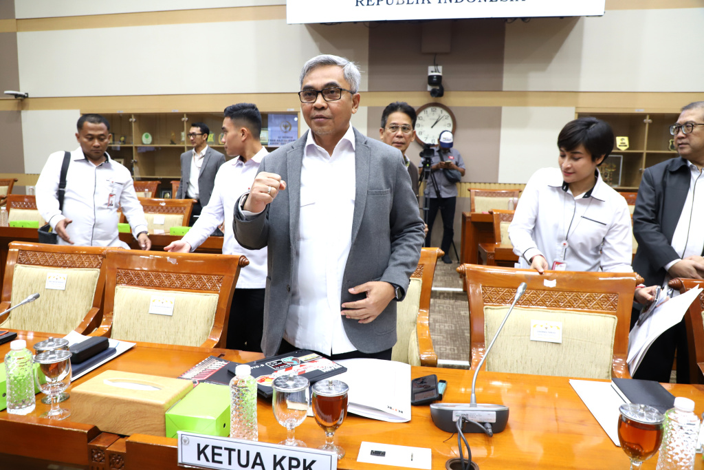 Komisi III DPR menggelar raker dengan Ketua KPK Setyo Budiyanto membahas RUU KUHAP dan Terminologi OTT (Ashar/SinPo.id)