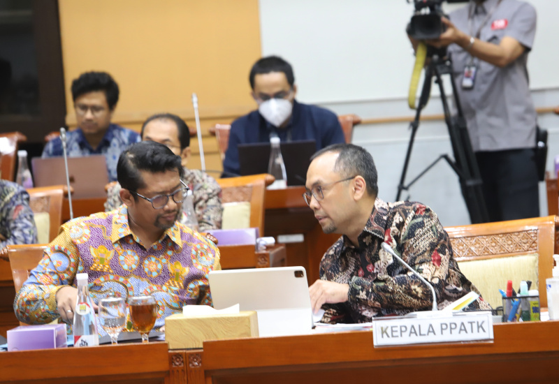 Komisi III DPR gelar raker dengan Kepala PPATK Ivan Yustiavandana membahas Evaluasi APBN TA 2024 dan Judi Online (Ashar/SinPo.id)