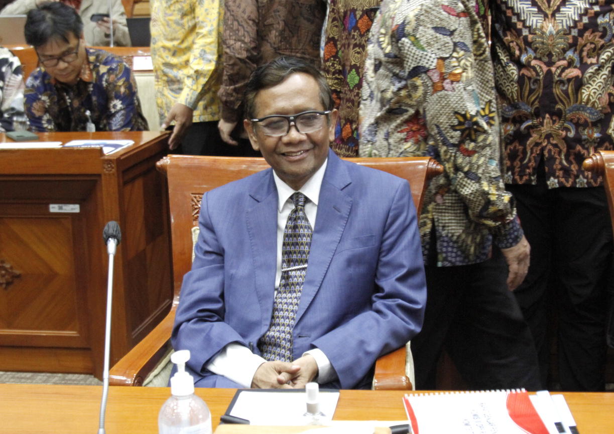 Komisi III DPR gelar RDPU dengan Ketua Komite TPPU, Menkeu dan PPATK membahas transaksi keuangan mencurigakan Rp 349 triliun (Ashar/SinPo.id)