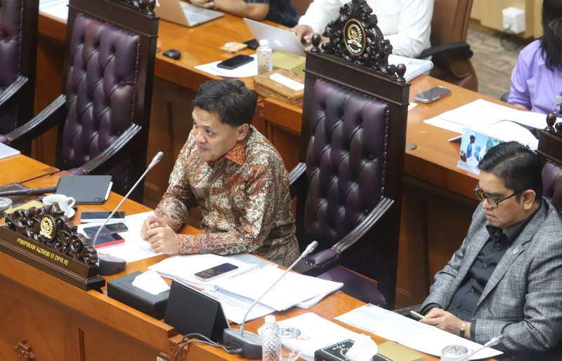 Komisi III DPR menggelar RDPU dengan Ketua LPSK dan PERADI membahas tentang KUHAP (Ashar/SinPo.id)