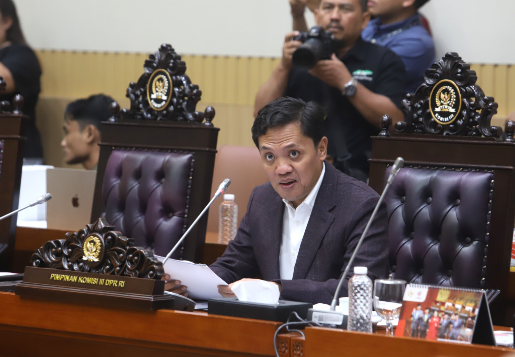 Komisi III DPR gelar rapat Calon Hakim Agung dan Calon Hakim Ad Hoc HAM (Ashar/SinPo.id)