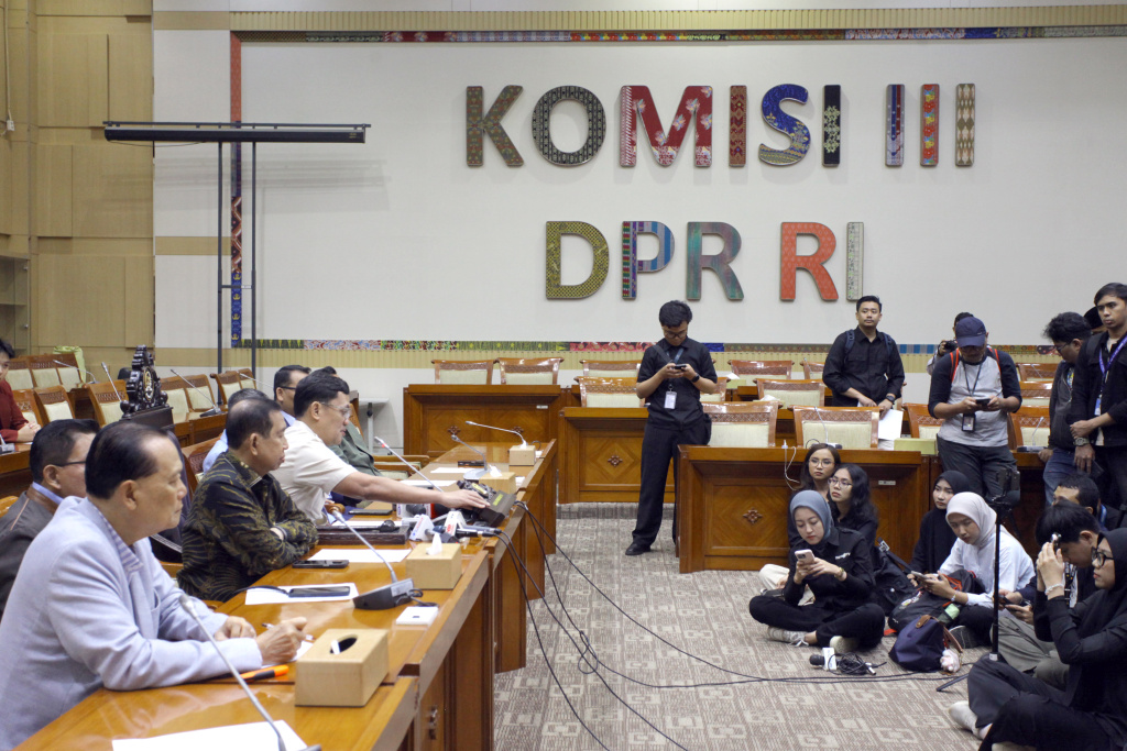Komisi III DPR mengecam keras untuk usut kasus yang menyerang aktivitas Kontras Andrie Yunus (Ashar/SinPo.id)