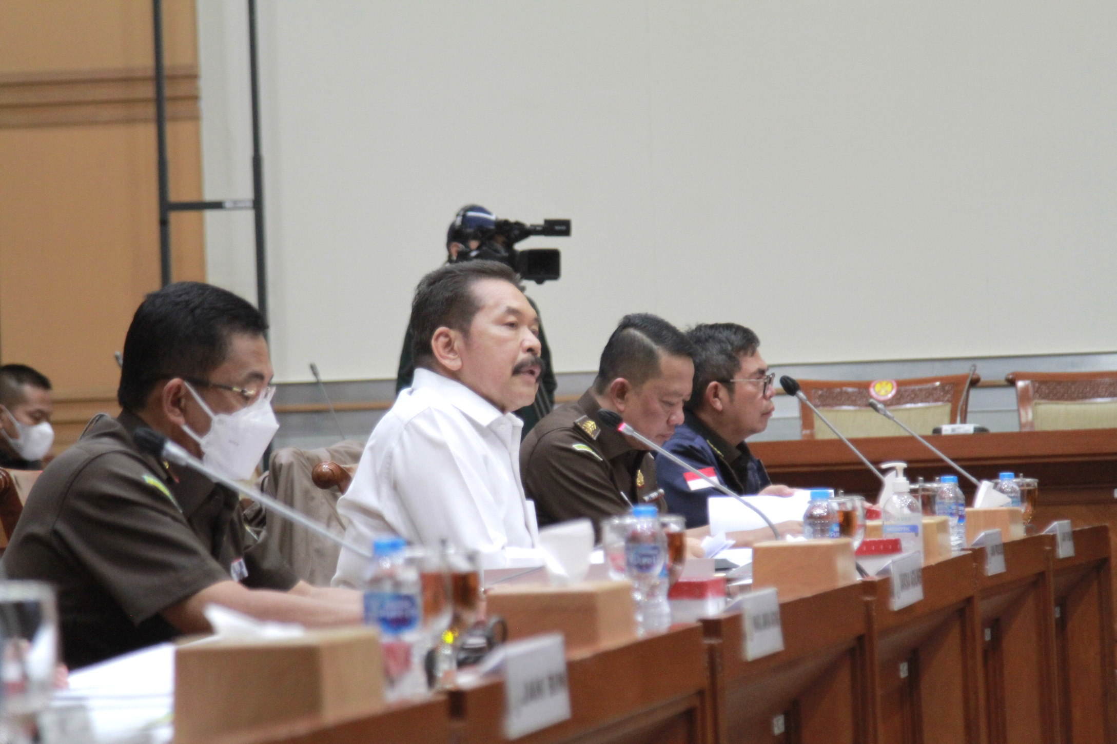 Jaksa Agung Burhanuddin rapat kerja bersama Komisi III DPR (Ashar/SinPo.id)