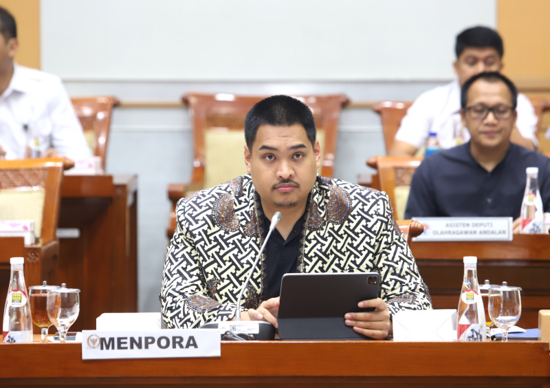 Komisi III DPR gelar raker dengan Menpora dan Menkumham membahas pemberian kewarganegaraan pemain naturalisasi (Ashar/SinPo.id)