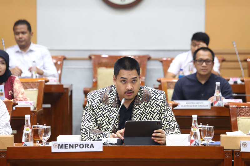 Komisi III DPR gelar raker dengan Menpora dan Menkumham membahas pemberian kewarganegaraan pemain naturalisasi (Ashar/SinPo.id)