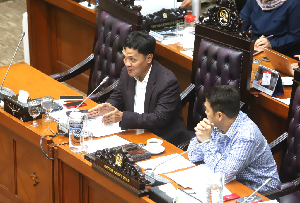 Komisi III DPR menyetujui RUU Penyesuaian Pidana dilanjutkan di Rapat Paripurna (Ashar/SinPo.id)