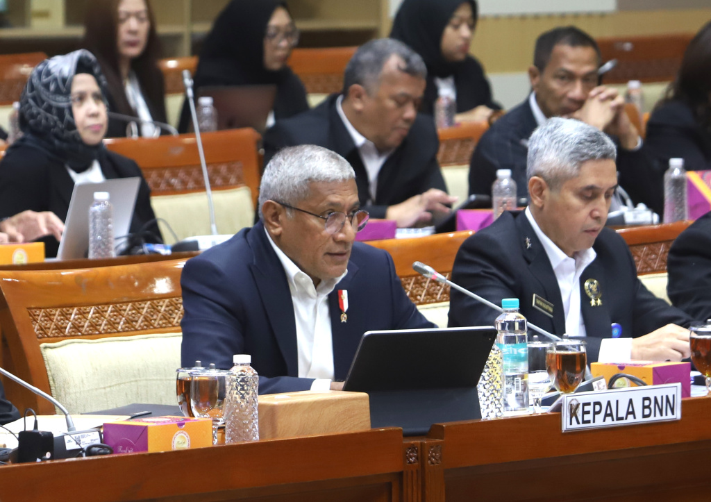 Komisi III gelar dengan Ketua BNN Marthinus Hukom membahas pemetaan jaringan peredaran narkoba (Ashar/SinPo.id)