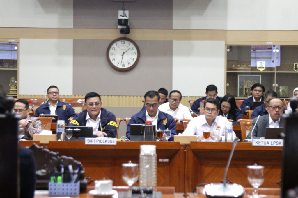 Komisi III DPR menggelar RDPU terkait permasalahan hukum Lender Dana Syariah Indonesia (Ashar/SinPo.id)