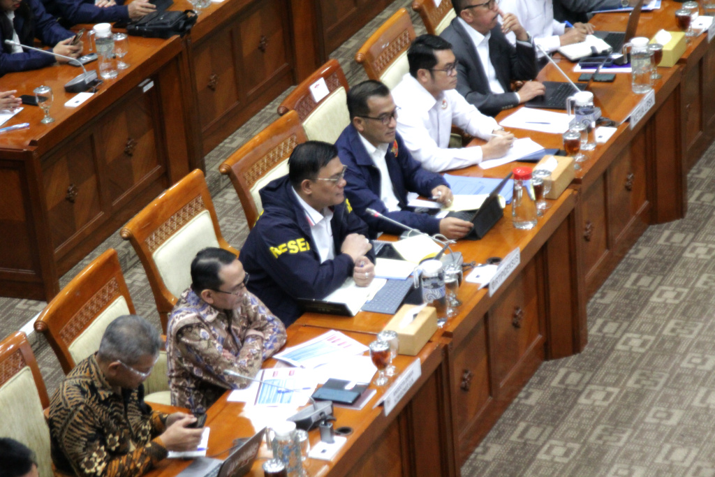 Komisi III DPR menggelar RDPU terkait permasalahan hukum Lender Dana Syariah Indonesia (Ashar/SinPo.id)