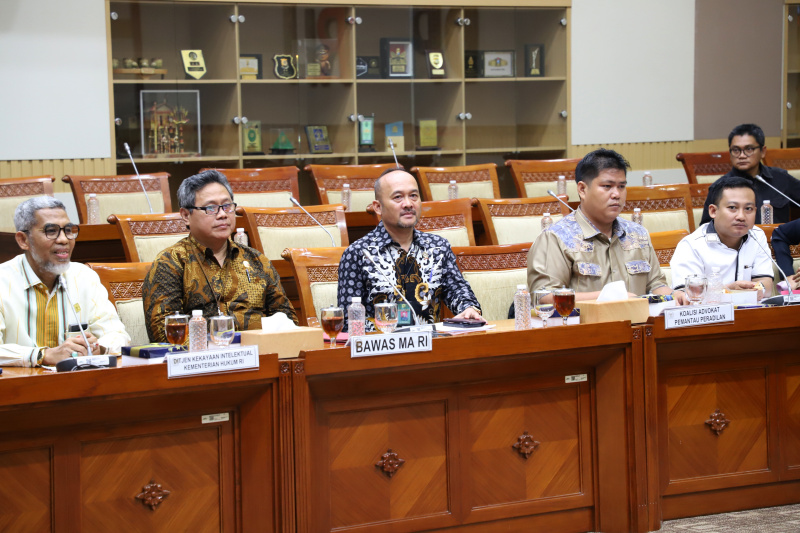 Komisi III DPR gelar RDPU dengan Ditjen Kekayaan Intelektual Kementerian Hukum RI, Bawas MA menbahas Penyanyi Agnez Mo membayar Royalti lagu