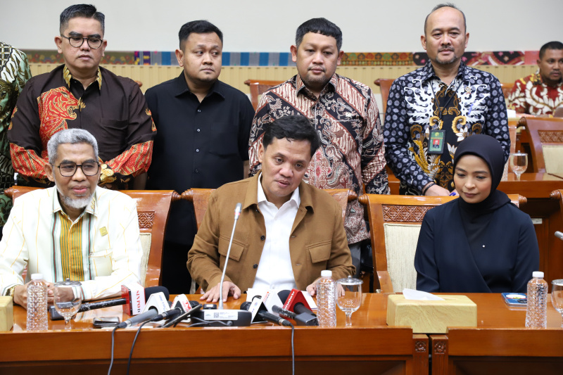 Komisi III DPR gelar RDPU dengan Ditjen Kekayaan Intelektual Kementerian Hukum RI, Bawas MA menbahas Penyanyi Agnez Mo membayar Royalti lagu