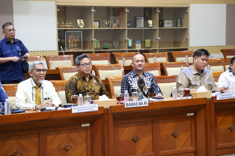 Komisi III DPR gelar RDPU dengan Ditjen Kekayaan Intelektual Kementerian Hukum RI, Bawas MA menbahas Penyanyi Agnez Mo membayar Royalti lagu