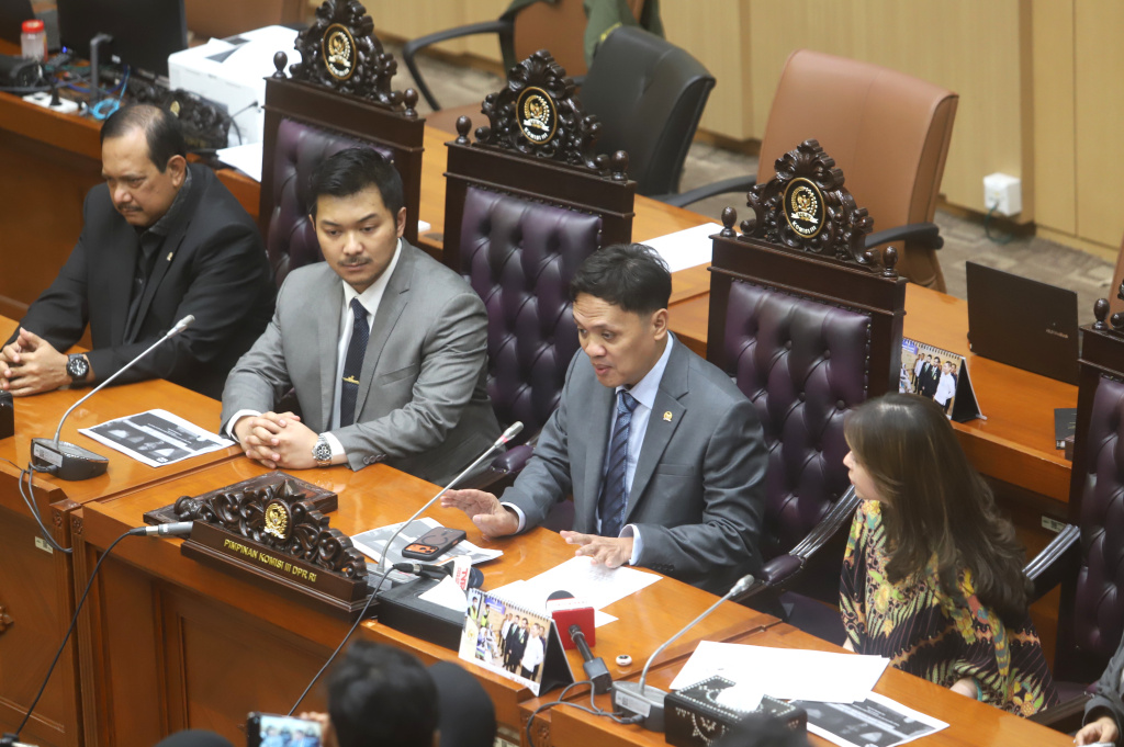 Komisi III DPR Gelar RDPU kasus pencemaran nama baik Nabila O'Brien dengan Zendhy dan Evi telah berakhir damai (Ashar/SinPo.id)