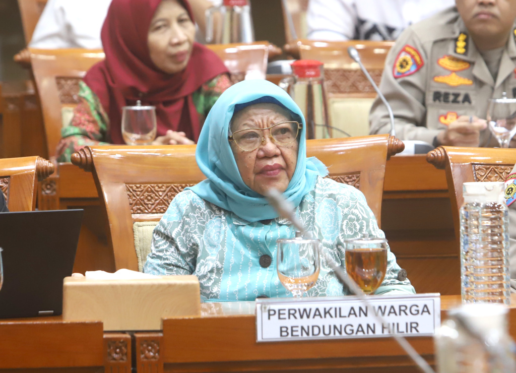 Komisi III DPR menggelar RDPU dengan Pemprov DKI Jakarta membahas sengketa tanah dengan warga yang berada di Jalan Danau Limboto Benhil (Ashar/SinPo.id)