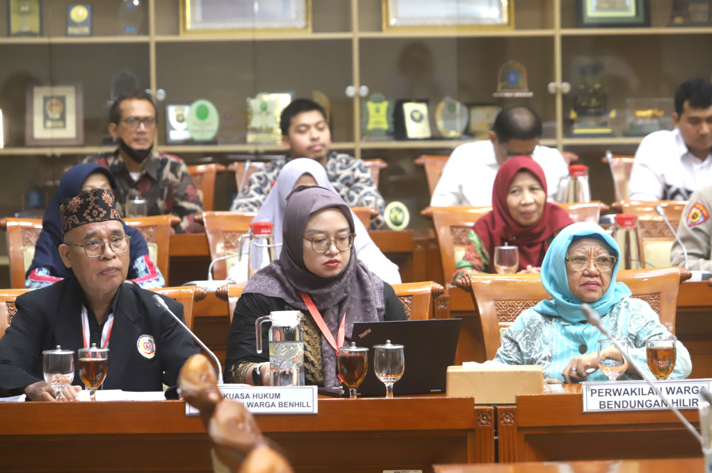 Komisi III DPR menggelar RDPU dengan Pemprov DKI Jakarta membahas sengketa tanah dengan warga yang berada di Jalan Danau Limboto Benhil (Ashar/SinPo.id)