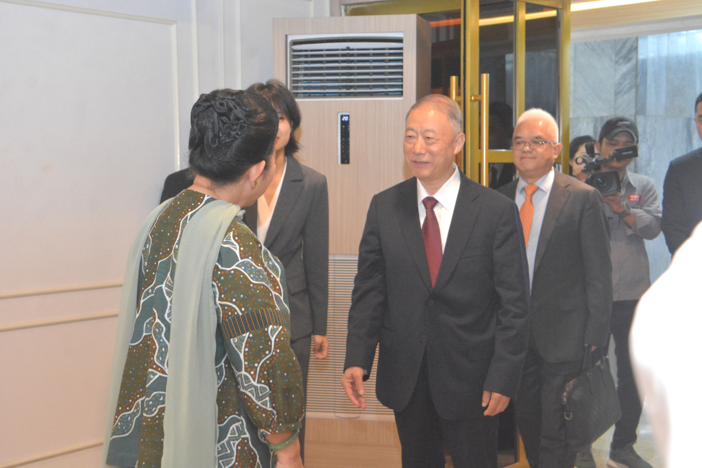 Komisi IV DPR menerima kunjungan kehormatan NPC China di Ruang Delegasi DPR (Ashar/SinPo.id)