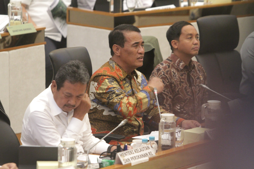 Komisi IV DPR menggelar raker dengan Menteri Pertanian, Menteri Kehutanan dan Menteri Kelautan dan Perikanan membahas pemulihan pasca bencana (Ashar/SinPo.id)