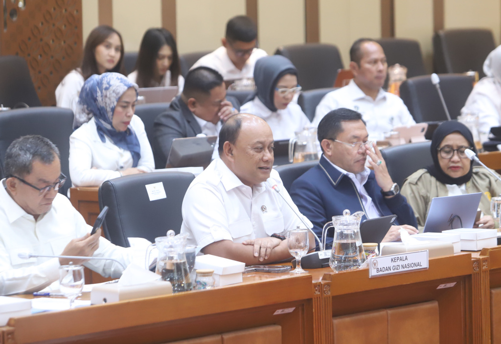 Komisi IX DPR raker dengan Kepala BGN Dadan Hindayana membahas evaluasi Makan Bergizi Gratis (Ashar/Sinpo.id)