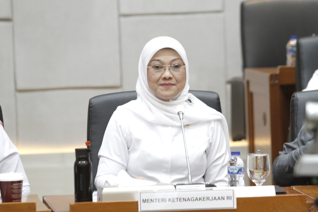 Komisi IX DPR gelar raker dengan Menaker Ida Fauziyah membahas APBN 2024 (Ashar/SinPo.id)