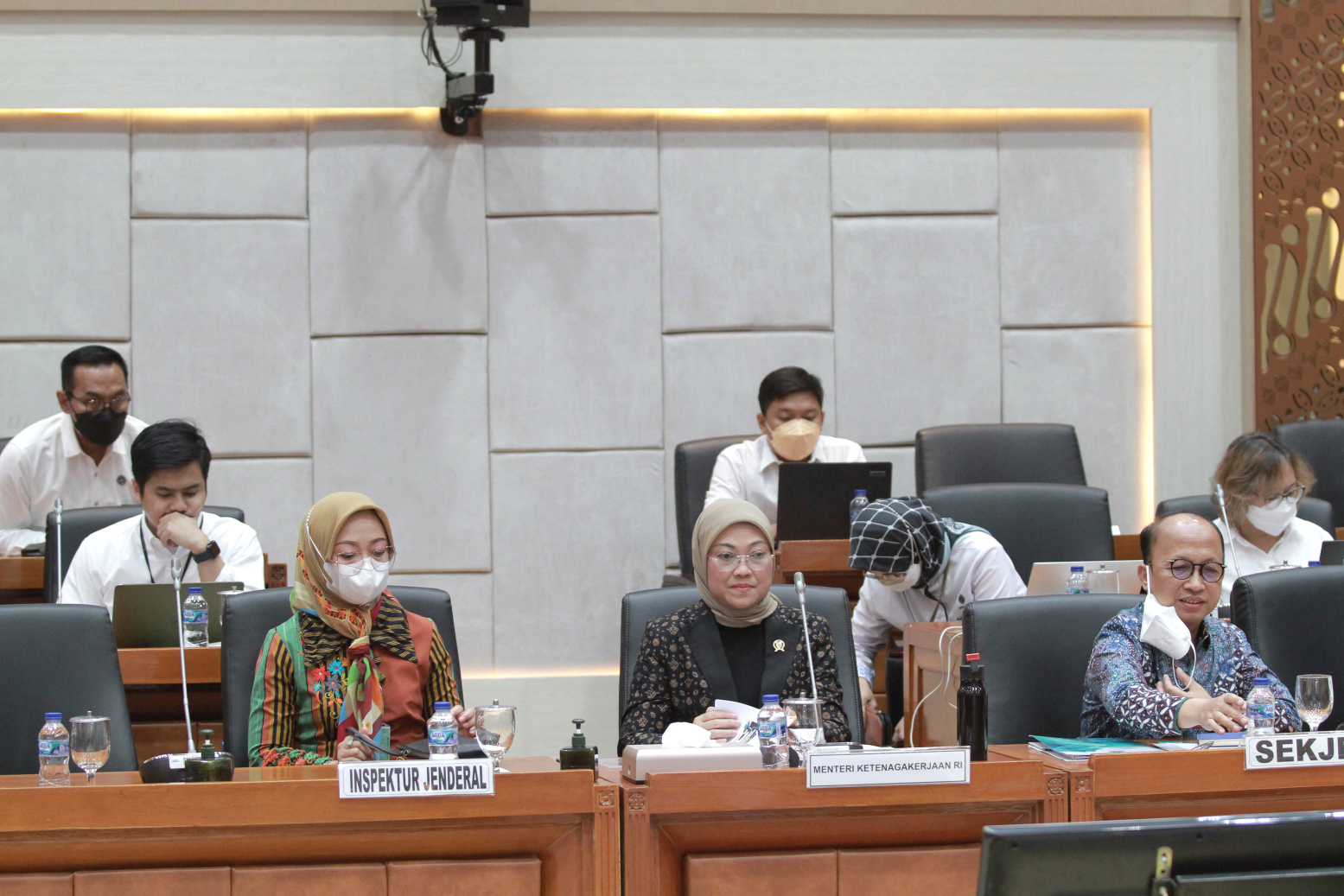 Komisi IX DPR RI gelar raker bersama Menteri Tenaga Kerja Ida Fauziah (Ashar/SinPo.id)