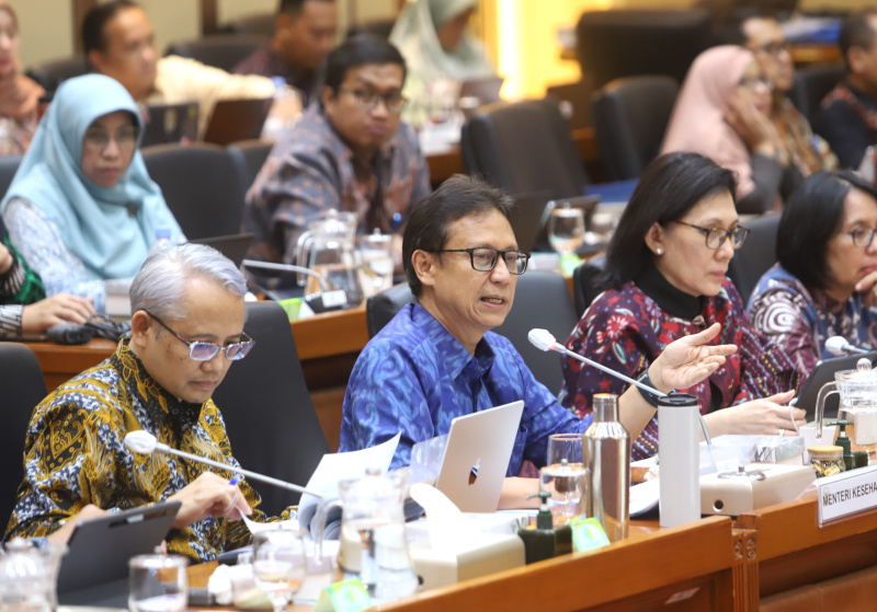Komisi IX DPR gelar raker dengan Menkes Budi Gunadi Sadikin membahas evaluasi program pemeriksaan gratis (Ashar/SinPo.id)