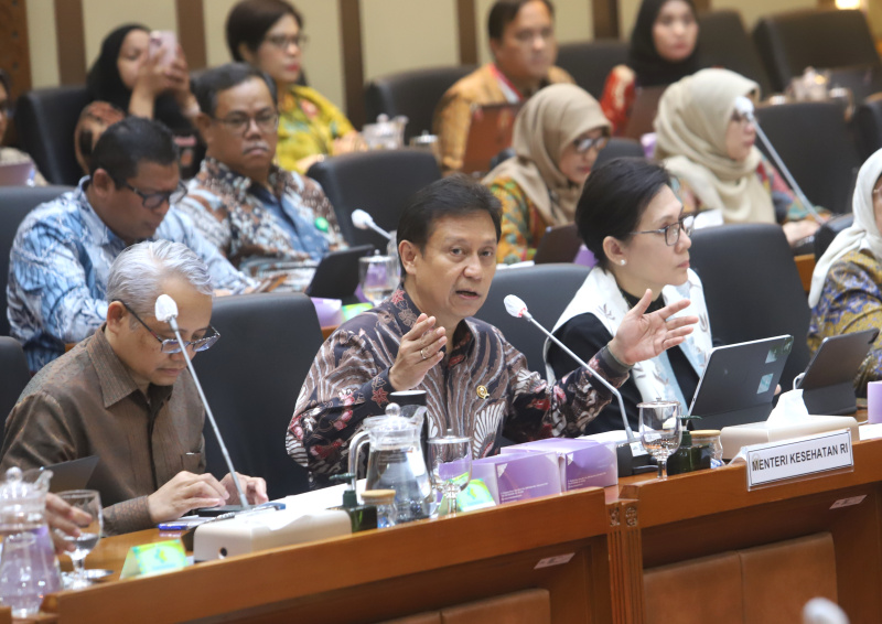 Komisi IX DPR gelar ramer dengan Menkes Budi Gunadi Sadikin membahas PPDS dan Persiapan Pelayanan Kesehatan Haji 2025 (Ashar/SinPo.id)