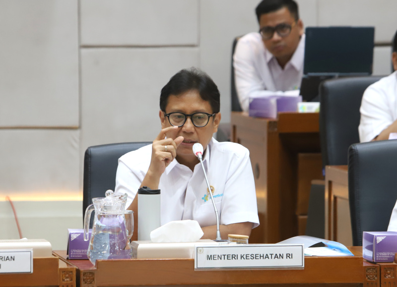 Komisi IX DPR menggelar raker dengan Menkes Budi Gunadi Sadikin membahas program kerja Kementrian Kesehatan (Ashar/SinPo.id)