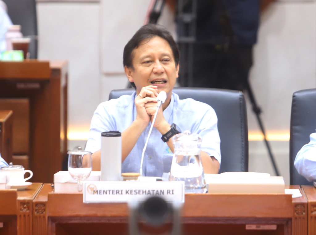 Komisi IX DPR menggelar Raker dengan Menkes Budi Gunadi Sadikin membahas program Kesehatan Prioritas Nasional di Wilayah terdampak bencana di Sumatera, dan pendalaman arah kebijakan nasional (Ashar/SinPo.id)