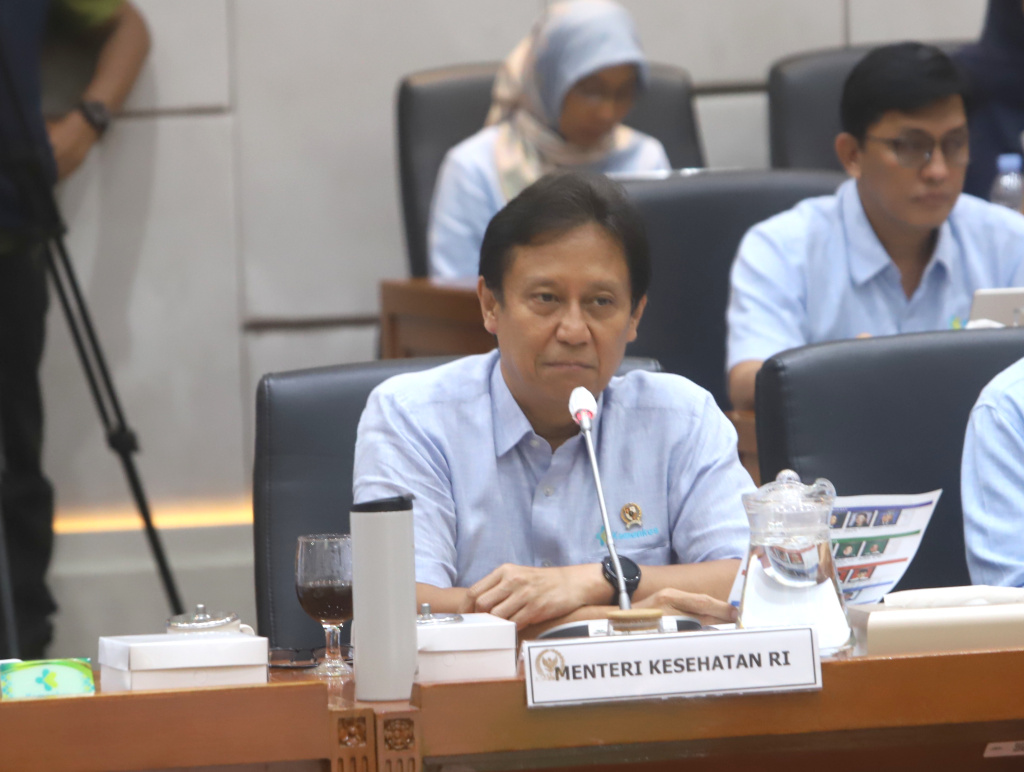 Komisi IX DPR menggelar Raker dengan Menkes Budi Gunadi Sadikin membahas program Kesehatan Prioritas Nasional di Wilayah terdampak bencana di Sumatera, dan pendalaman arah kebijakan nasional (Ashar/SinPo.id)