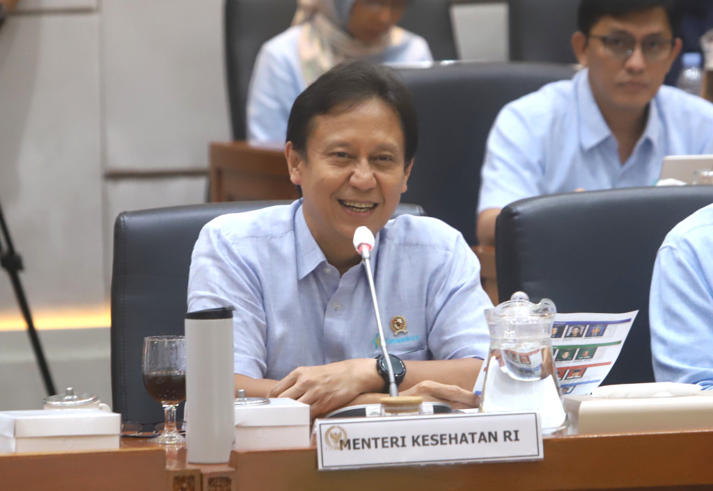 Komisi IX DPR menggelar Raker dengan Menkes Budi Gunadi Sadikin membahas program Kesehatan Prioritas Nasional di Wilayah terdampak bencana di Sumatera, dan pendalaman arah kebijakan nasional (Ashar/SinPo.id)