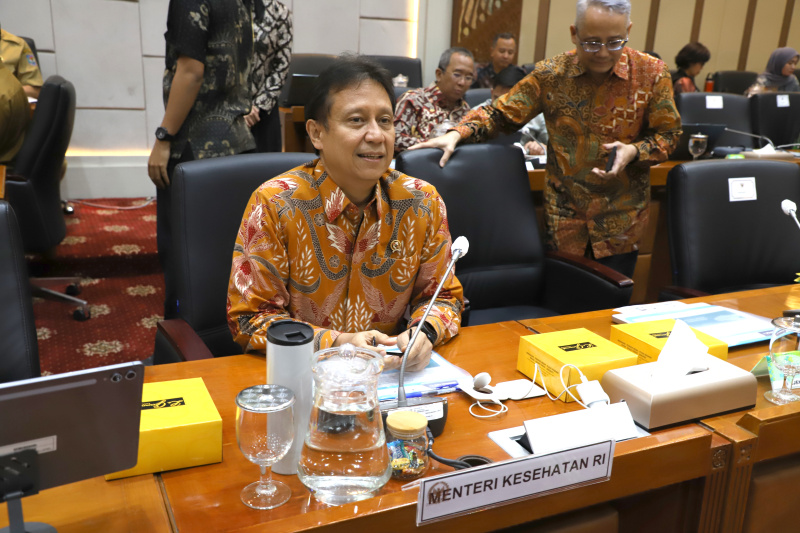 Komisi IX DPR raker dengan Menkes Budi Gunadi Sadikin, Mensos Syaifullah Yusuf, Mendagri Tito Karnavian membahas PBI (Ashar/SinPo.id)