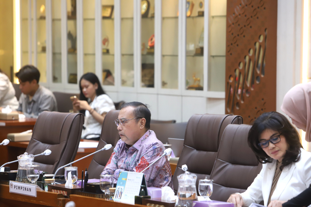 Komisi IX DPR gelar raker dengan Menteri BKKBN Wihaji membahas Penyesuaian Anggaran 2026 (Ashar/SinPo.id)