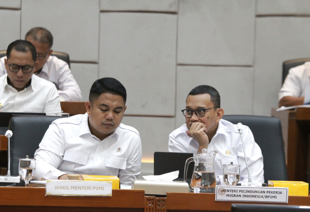 Komisi IX DPR menggelar Raker dengan Menteri P2MI Abdul Kadir Karding membahas Anggaran TA 2026 (Ashar/SinPo.id)