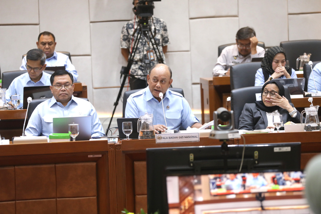 Komisi IX DPR gelar RDP dengan BGN membahas Evaluasi program 2025 (Ashar/SinPo.id)
