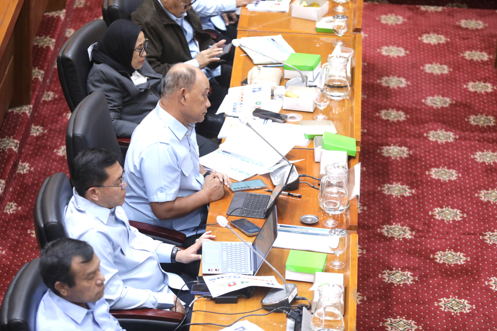 Komisi IX DPR gelar RDP dengan BGN membahas Evaluasi program 2025 (Ashar/SinPo.id)