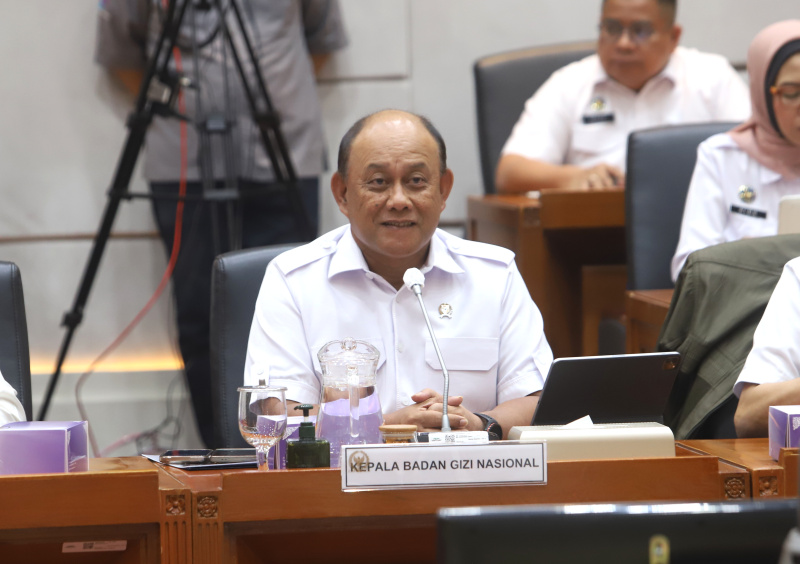 Komisi IX DPR gelar RDP dengan Kepala Badan Gizi Nasional Dadan Hindayana membahas evaluasi program makan bergizi gratis triwulan II (Ashar/SinPo.id)