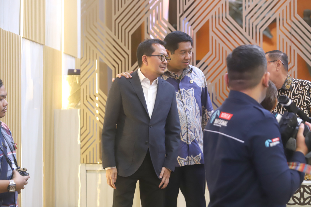 Komisi V DPR menggelar raker dengan Menteri PKP Maruarar Sirait membahas Pelaksanaan APBN  tahun anggaran 2026 (Ashar/SinPo.id)